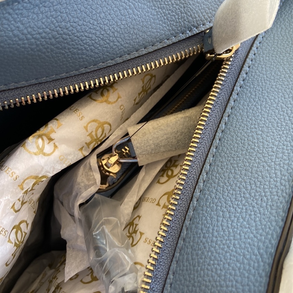 New GUESS Blue Tote - Picture 6 of 13